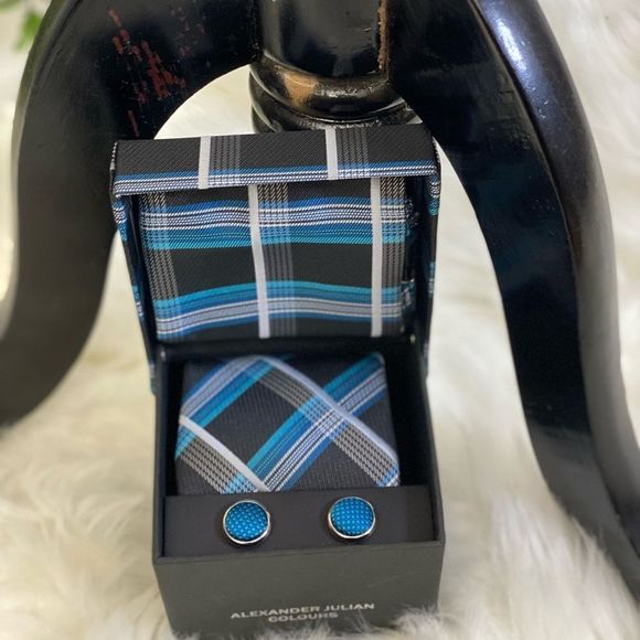 Colors by Alexander Julian - Picture 2 of 5